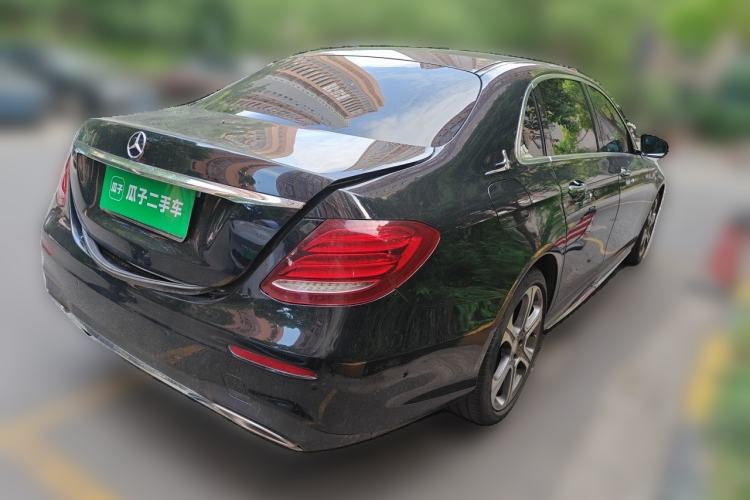 Used Mercedes-Benz E-Class 2016 E 300 L Sporty and Stylish Model Rear Right 45 Deg