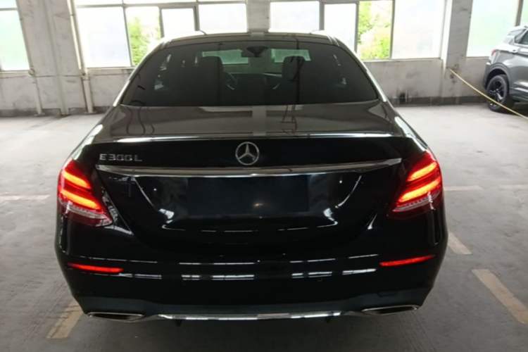 Used Mercedes-Benz E-Class 2016 E 300 L Sporty and Stylish Model Rear