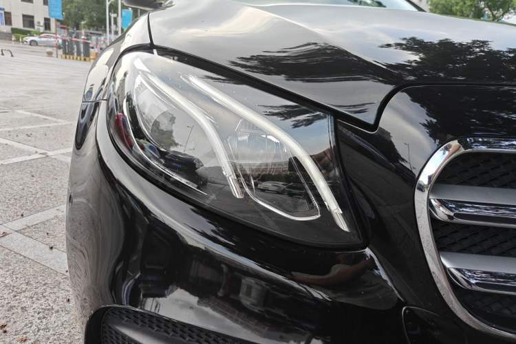 Used Mercedes-Benz E-Class 2016 E 200 L Sport Edition Right Front Headlight