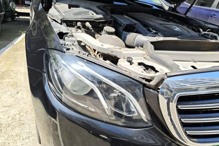 Used Mercedes-Benz E-Class 2016 E 300 L Luxury Model Right Front Headlight