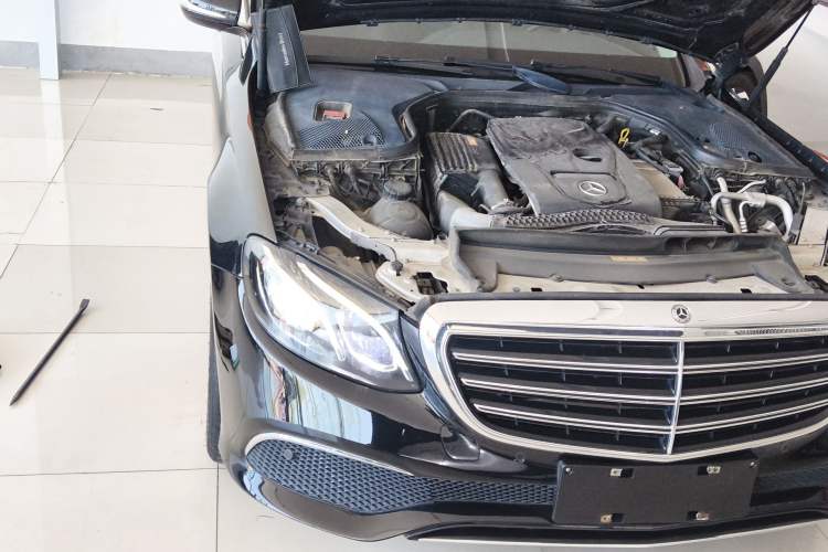 Used Mercedes-Benz E-Class 2016 E 200 L Right Front Headlight