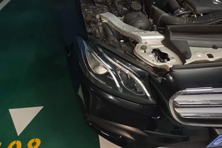 Used Mercedes-Benz E-Class 2016 E 200 L Right Front Headlight