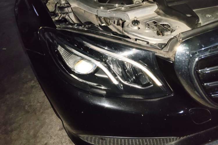 Used Mercedes-Benz E-Class 2016 E 200 L Right Front Headlight