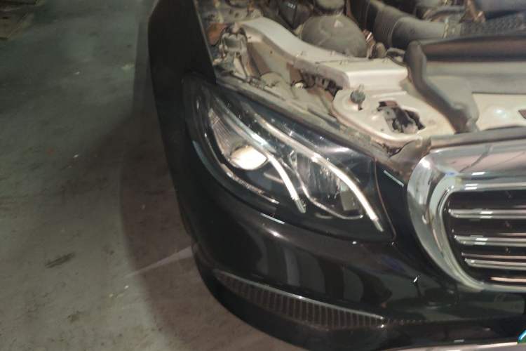 Used Mercedes-Benz E-Class 2016 E 200 L Right Front Headlight