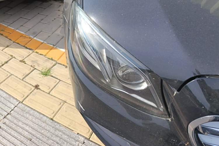 Used Mercedes-Benz E-Class 2016 E 300 L Sport Luxury Model Right Front Headlight