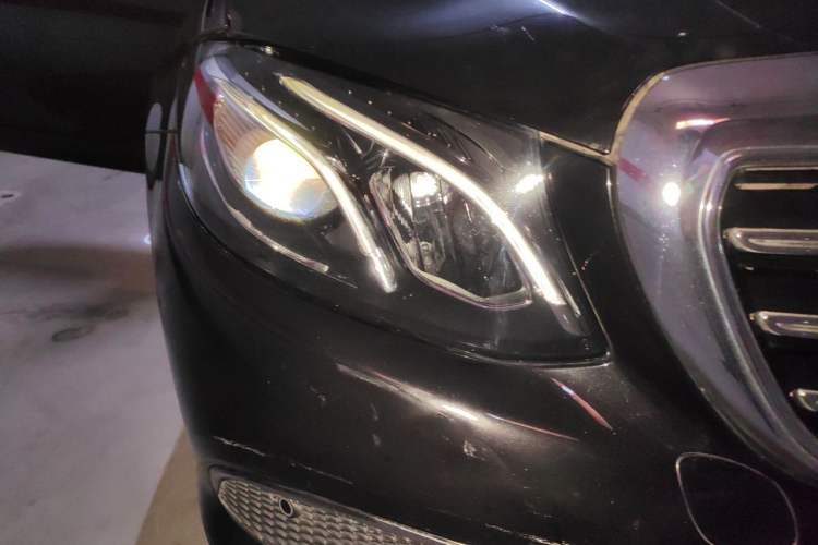 Used Mercedes-Benz E-Class 2016 E 300 L Stylish Model Right Front Headlight