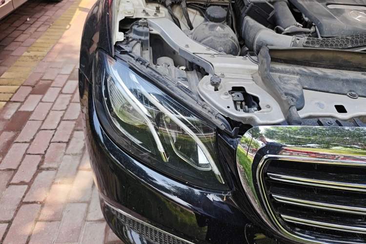 Used Mercedes-Benz E-Class 2016 E 200 L Sport Edition Right Front Headlight