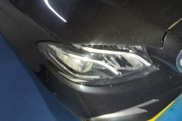Used Mercedes-Benz E-Class 2016 E 200 L Sport Edition Right Front Headlight