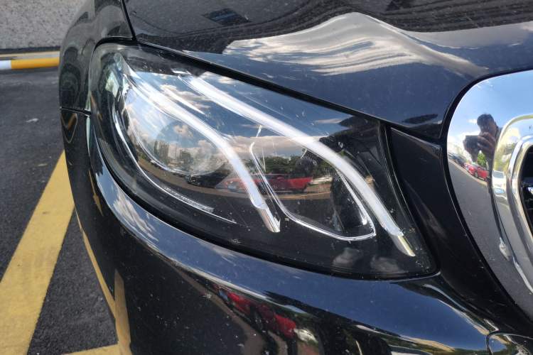 Used Mercedes-Benz E-Class 2016 E 300 L Stylish Model Right Front Headlight