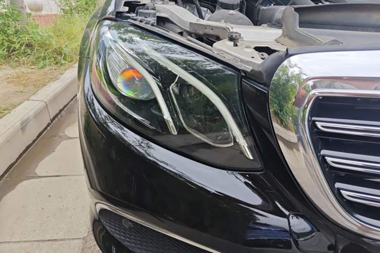 Used Mercedes-Benz E-Class 2016 E 300 L Stylish Model Right Front Headlight