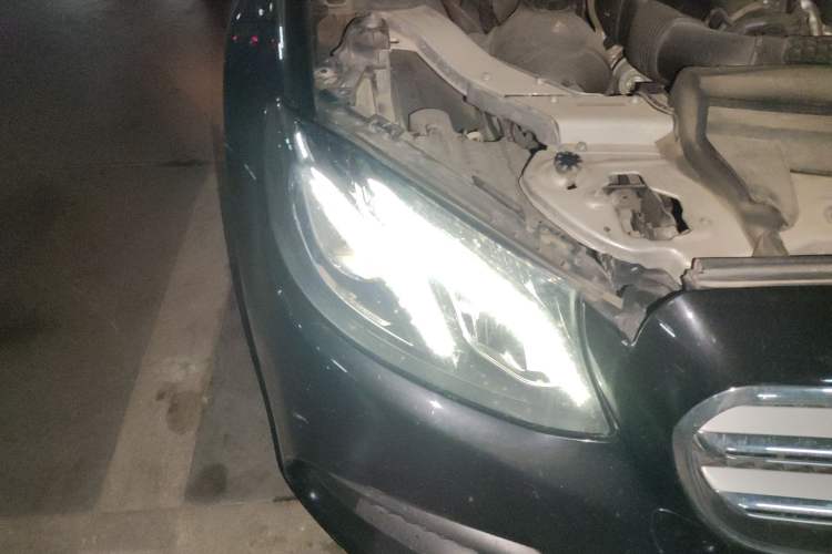 Used Mercedes-Benz E-Class 2016 E 300 L Stylish Model Right Front Headlight