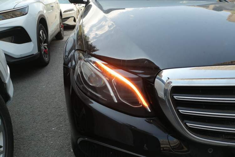 Used Mercedes-Benz E-Class 2016 E 300 L Stylish Model Right Front Headlight