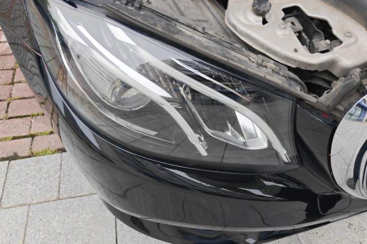 Used Mercedes-Benz E-Class 2016 E 300 L Stylish Model Right Front Headlight