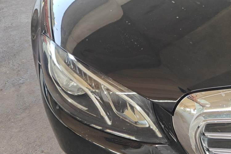 Used Mercedes-Benz E-Class 2016 E 300 L Stylish Model Right Front Headlight