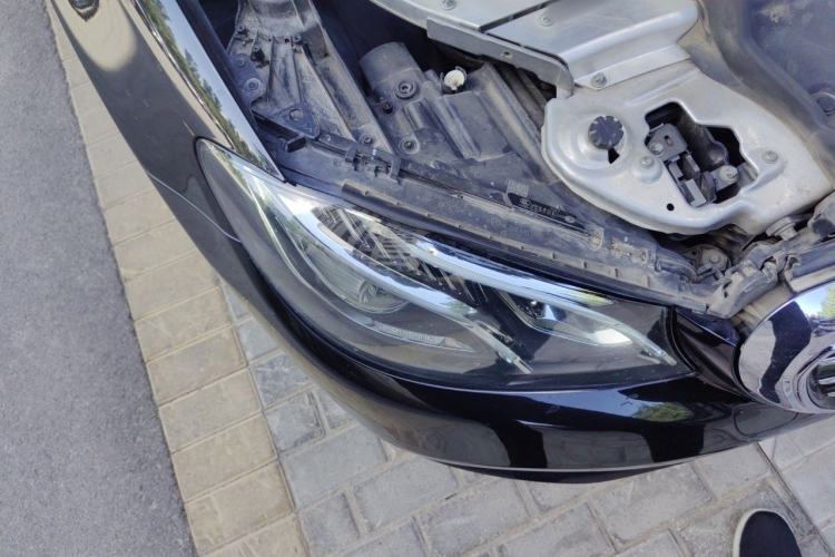 Used Mercedes-Benz E-Class 2016 E 300 L Luxury Model Right Front Headlight