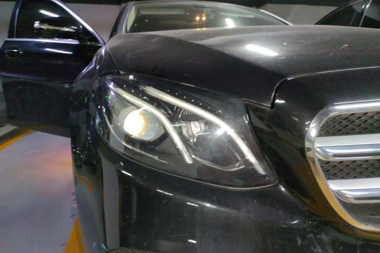Used Mercedes-Benz E-Class 2016 E 300 L Sport Luxury Model Right Front Headlight