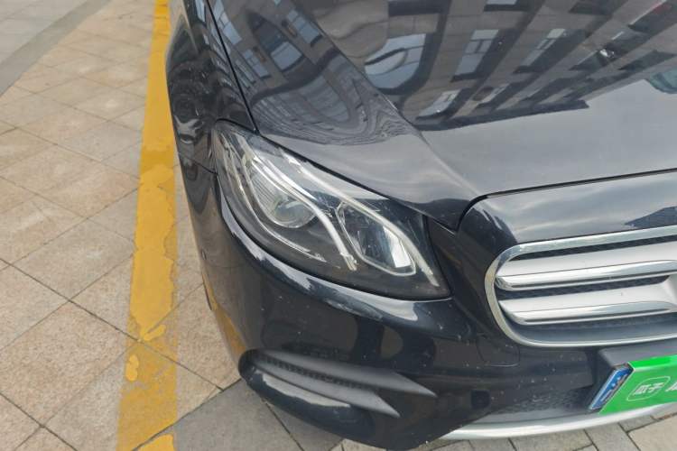 Used Mercedes-Benz E-Class 2016 E 200 L Sport Edition Right Front Headlight