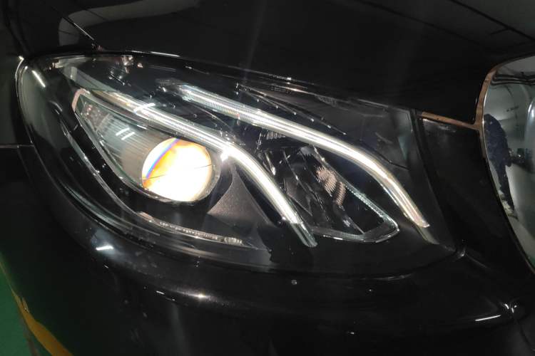 Used Mercedes-Benz E-Class 2016 E 200 L Right Front Headlight