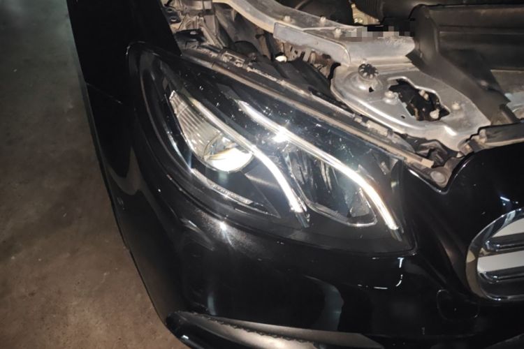 Used Mercedes-Benz E-Class 2016 E 300 L Sport Luxury Model Right Front Headlight