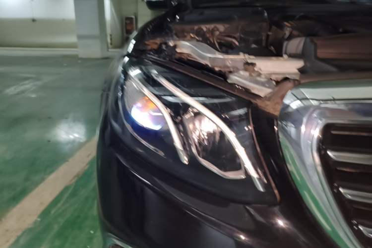 Used Mercedes-Benz E-Class 2016 E 300 L Stylish Model Right Front Headlight