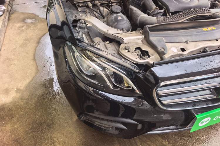 Used Mercedes-Benz E-Class 2016 E 300 L Sport Luxury Model Right Front Headlight