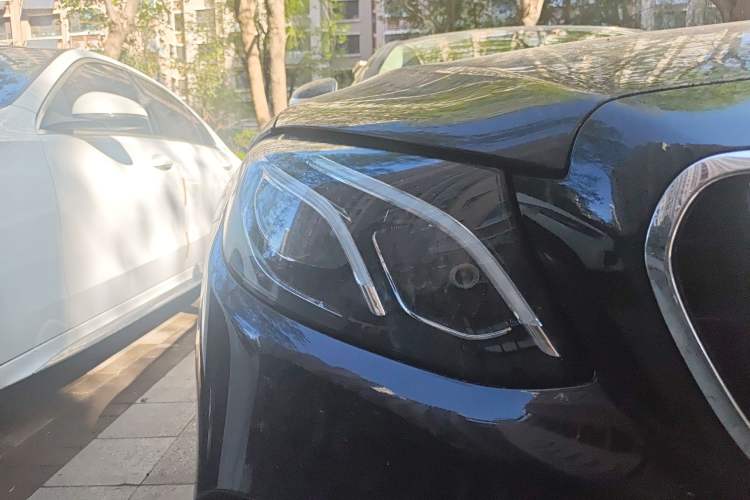 Used Mercedes-Benz E-Class 2016 E 200 L Sport Edition Right Front Headlight