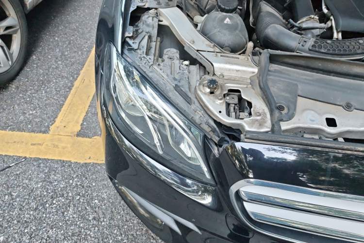 Used Mercedes-Benz E-Class 2016 E 200 L Sport Edition Right Front Headlight