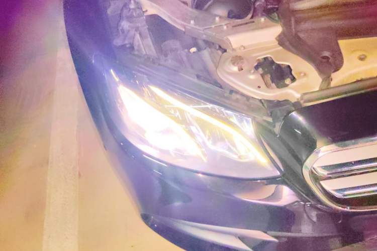 Used Mercedes-Benz E-Class 2016 E 200 L Sport Edition Right Front Headlight