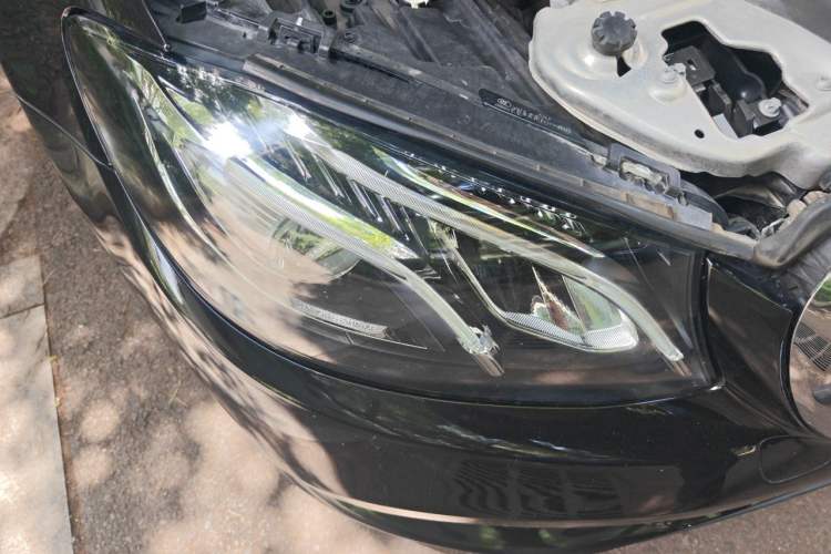 Used Mercedes-Benz E-Class 2016 E 200 L Right Front Headlight