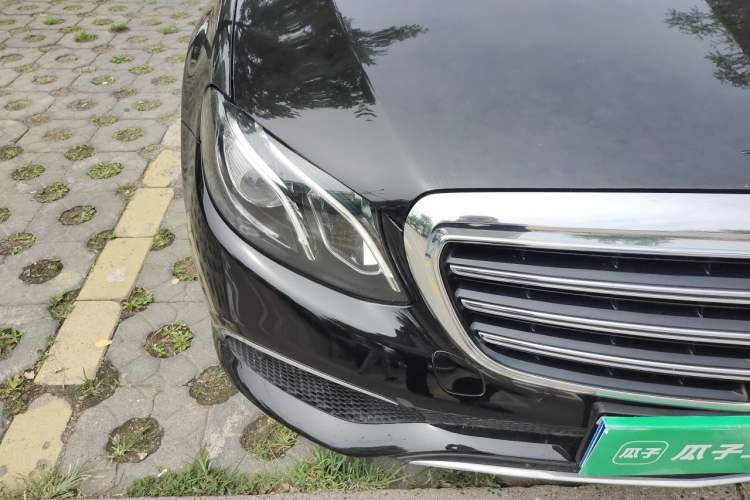 Used Mercedes-Benz E-Class 2016 E 300 L Stylish Model Right Front Headlight