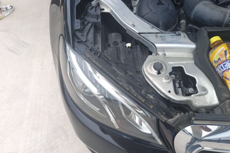 Used Mercedes-Benz E-Class 2016 E 200 L Right Front Headlight