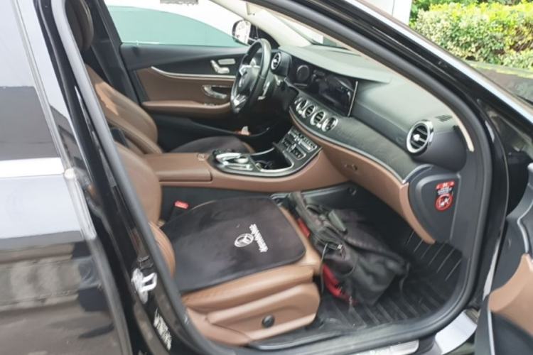 Used Mercedes-Benz E-Class 2016 E 200 L Sport Edition Right Front Seat