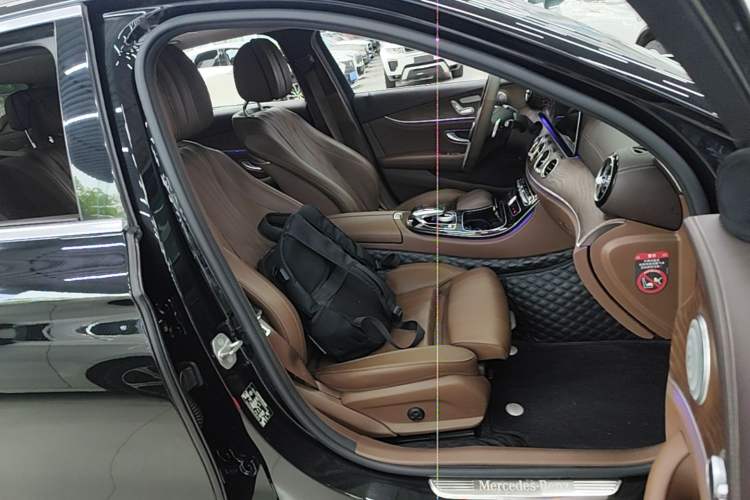 Used Mercedes-Benz E-Class 2016 E 200 L Right Front Seat