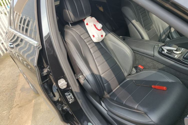 Used Mercedes-Benz E-Class 2016 E 300 L Sporty and Stylish Model Right Front Seat