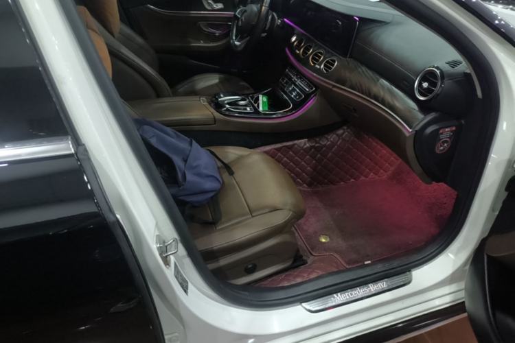 Used Mercedes-Benz E-Class 2016 E 300 L Sporty and Stylish Model Right Front Seat