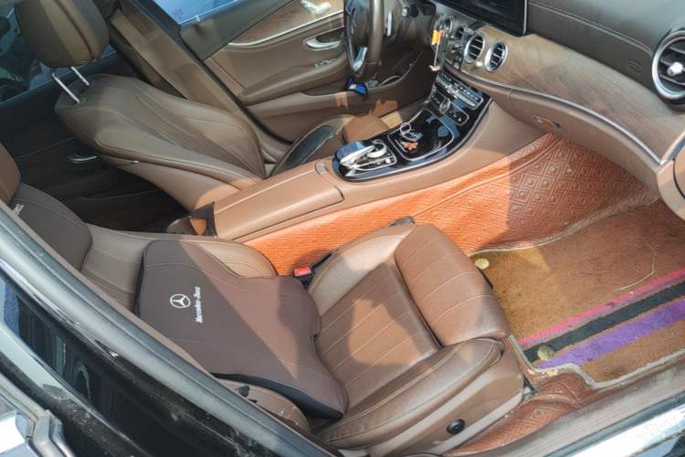 Used Mercedes-Benz E-Class 2016 E 200 L Right Front Seat