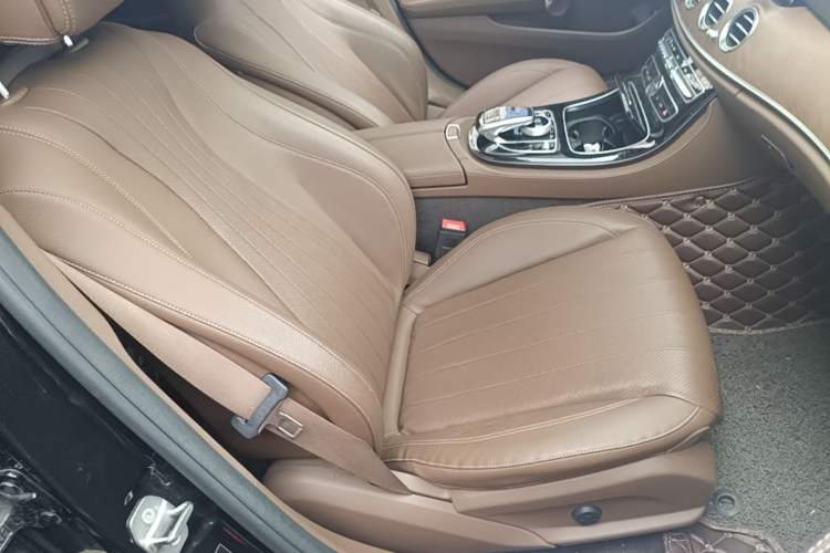 Used Mercedes-Benz E-Class 2016 E 300 L Stylish Model Right Front Seat