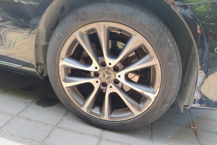Used Mercedes-Benz E-Class 2016 E 200 L Right Front Wheel Hub