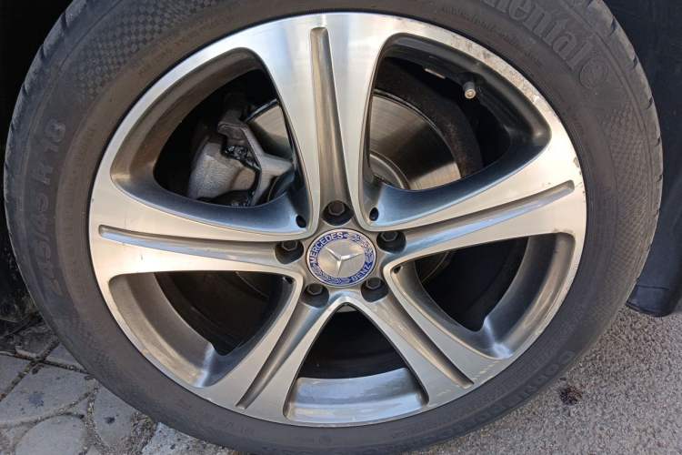 Used Mercedes-Benz E-Class 2016 E 200 L Sport Edition Right Front Wheel Hub