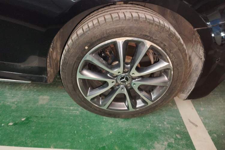 Used Mercedes-Benz E-Class 2016 E 200 L Sport Edition Right Front Wheel Hub