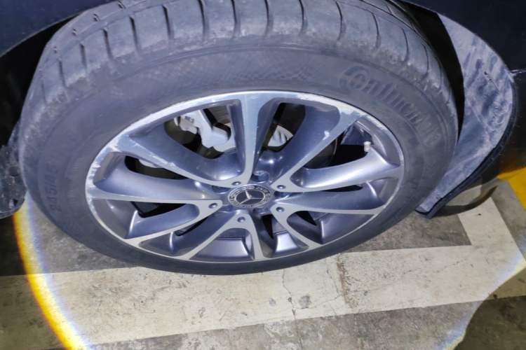 Used Mercedes-Benz E-Class 2016 E 200 L Right Front Wheel Hub