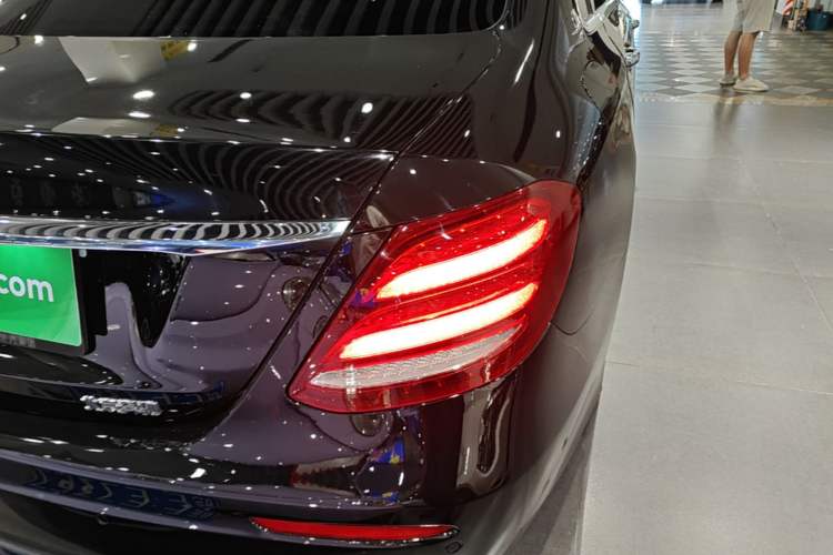 Used Mercedes-Benz E-Class 2016 E 200 L Sport Edition Right Rear Taillight