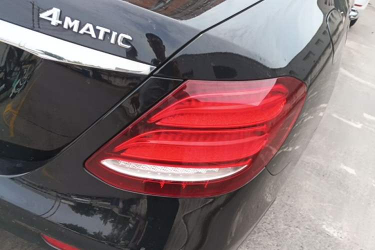 Used Mercedes-Benz E-Class 2016 E 200 L Sport Edition Right Rear Taillight