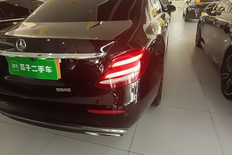 Used Mercedes-Benz E-Class 2016 E 300 L Luxury Model Right Rear Taillight