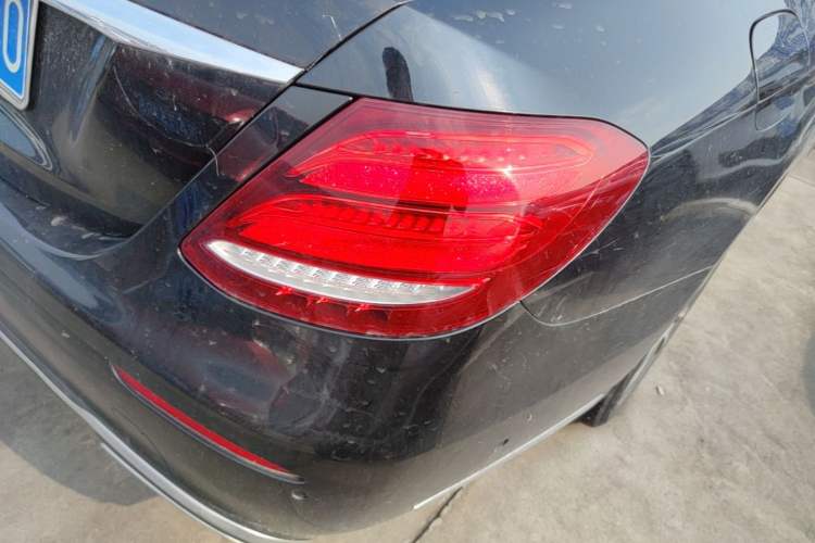 Used Mercedes-Benz E-Class 2016 E 200 L Right Rear Taillight