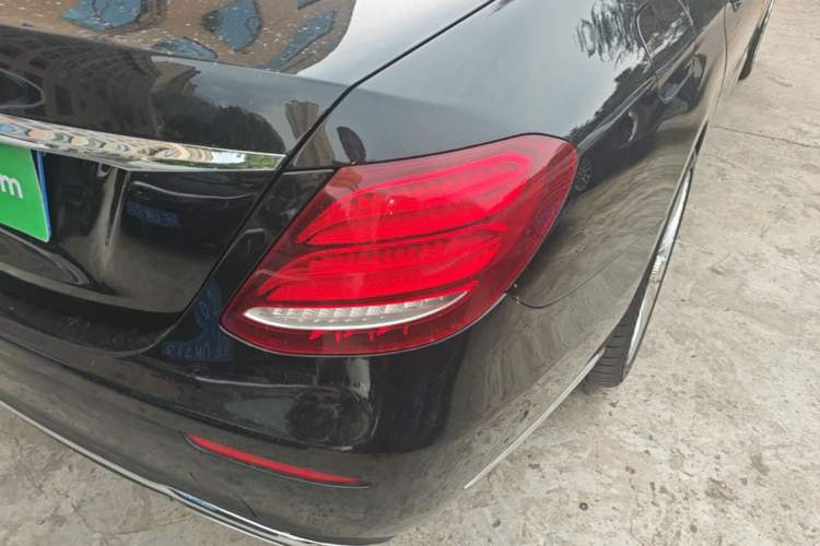 Used Mercedes-Benz E-Class 2016 E 300 L Stylish Model Right Rear Taillight
