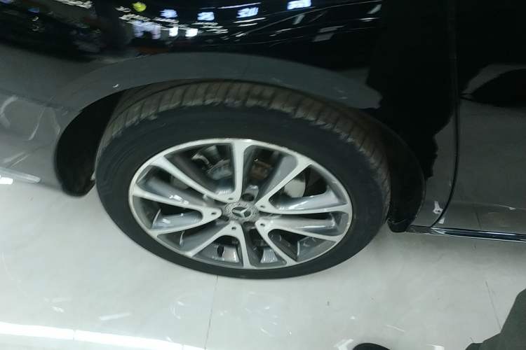 Used Mercedes-Benz E-Class 2016 E 300 L Stylish Model Right Rear Wheel Hub