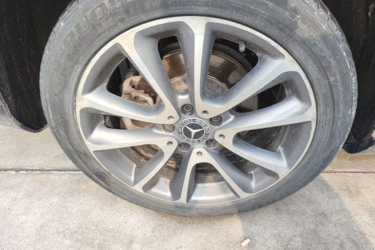 Used Mercedes-Benz E-Class 2016 E 200 L Right Rear Wheel Hub