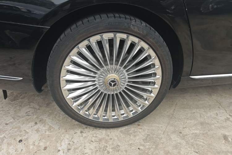 Used Mercedes-Benz E-Class 2016 E 300 L Stylish Model Right Rear Wheel Hub