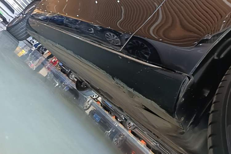 Used Mercedes-Benz E-Class 2016 E 200 L Right Side Sill